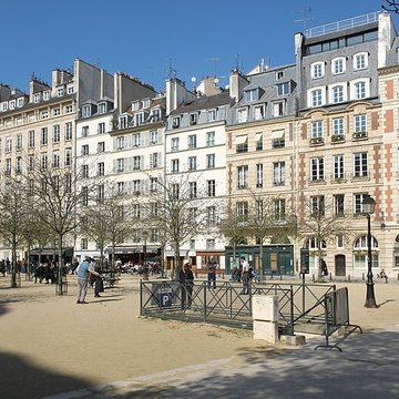Place Dauphine : le sol