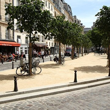 Place Dauphine : le sol