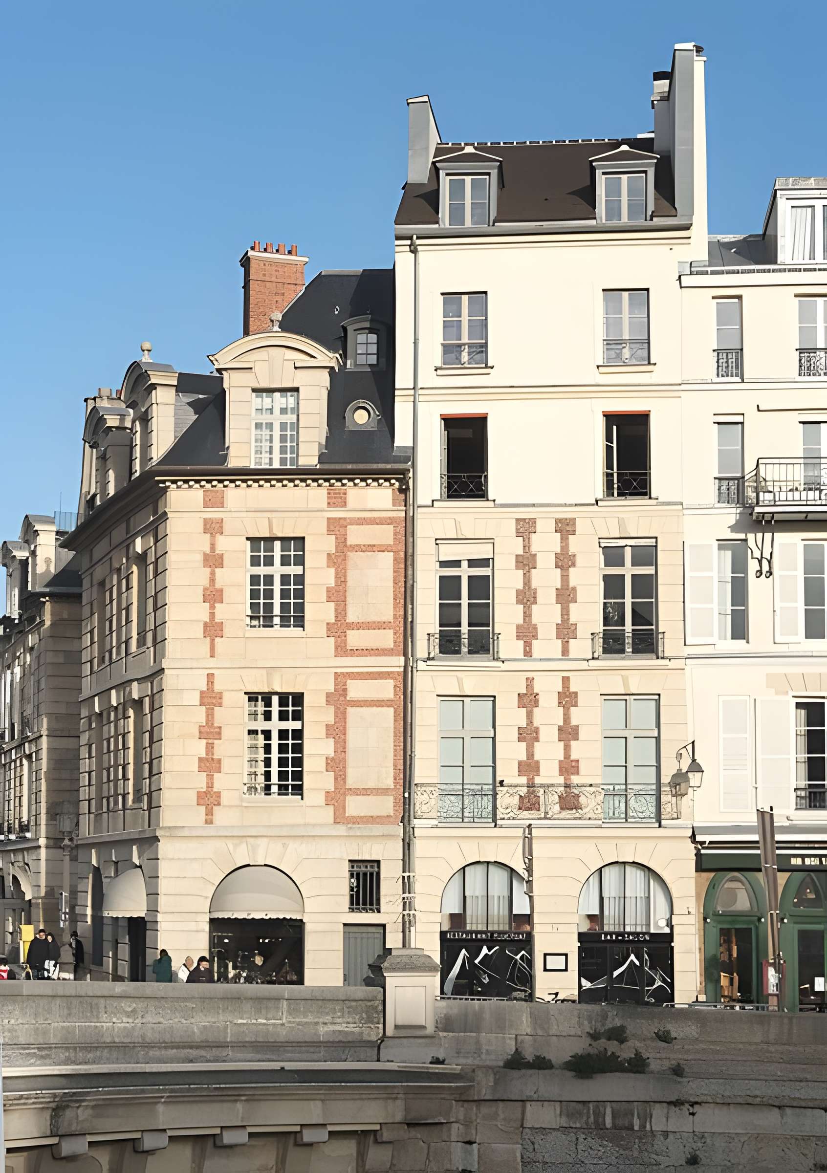 Place Dauphine : le sol