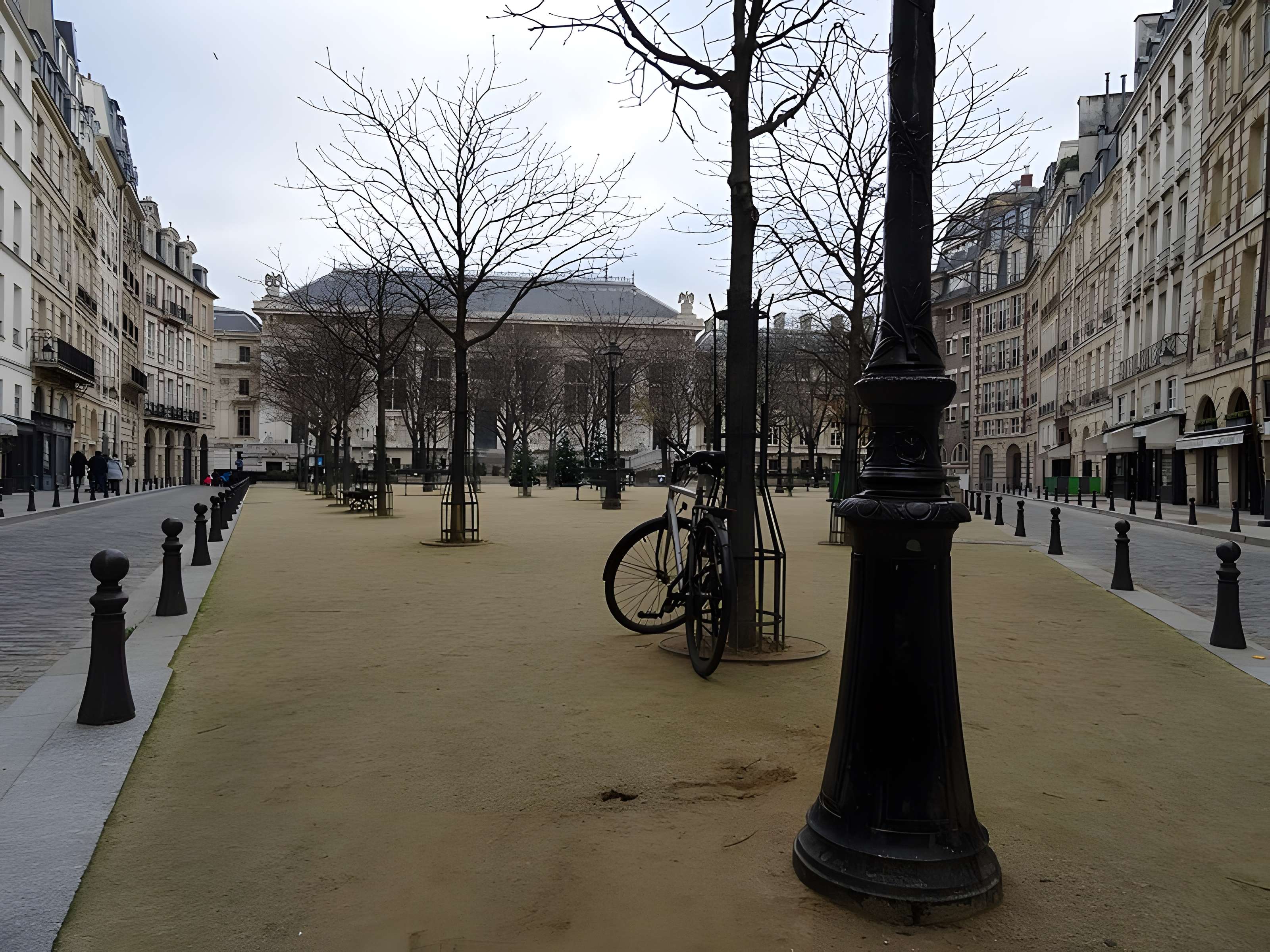 Place Dauphine : le sol