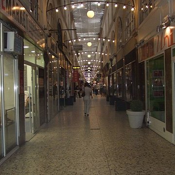 Passage Choiseul et passage Sainte-Anne