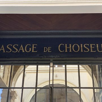 Passage Choiseul et passage Sainte-Anne