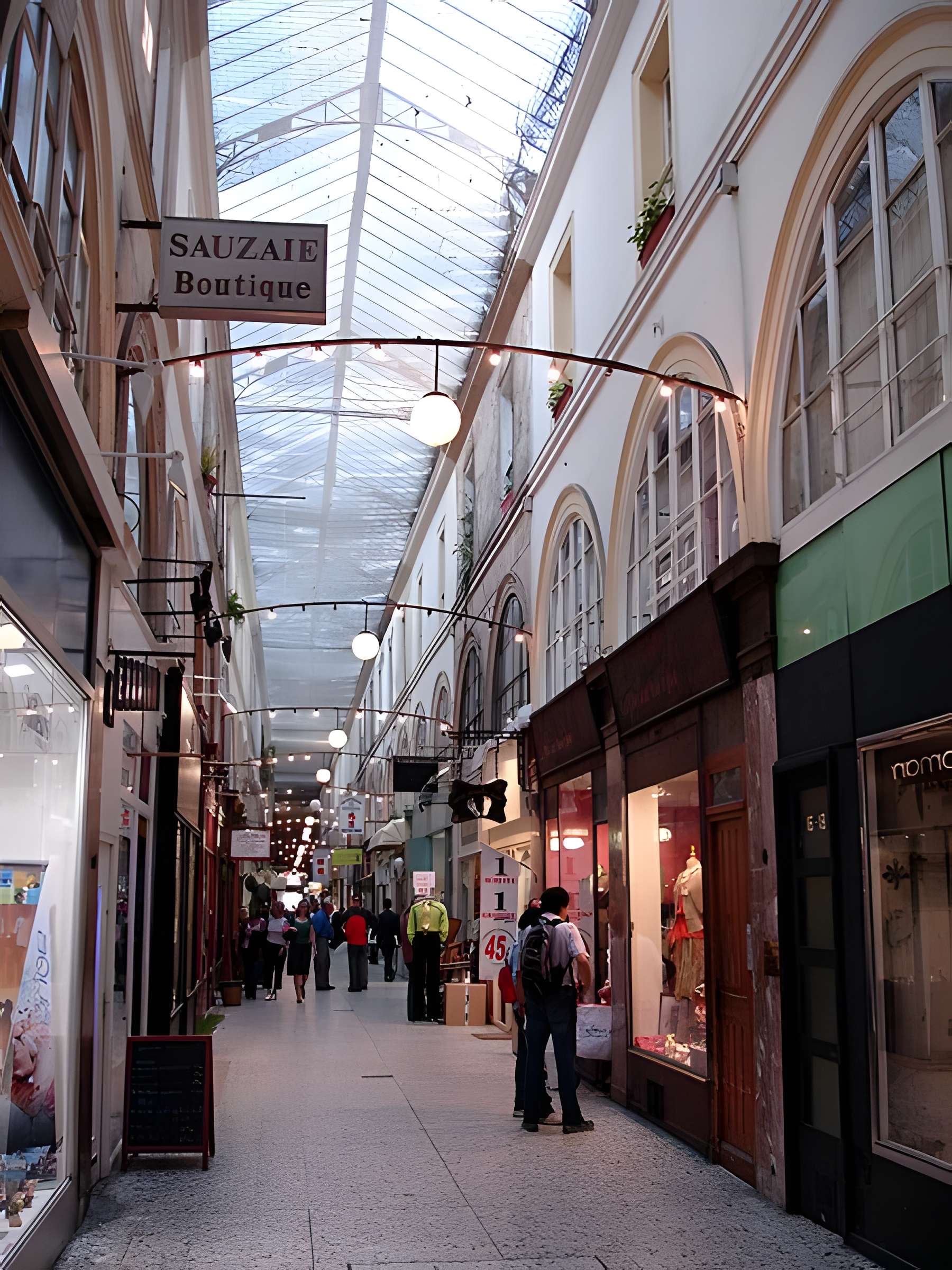Passage Choiseul et passage Sainte-Anne