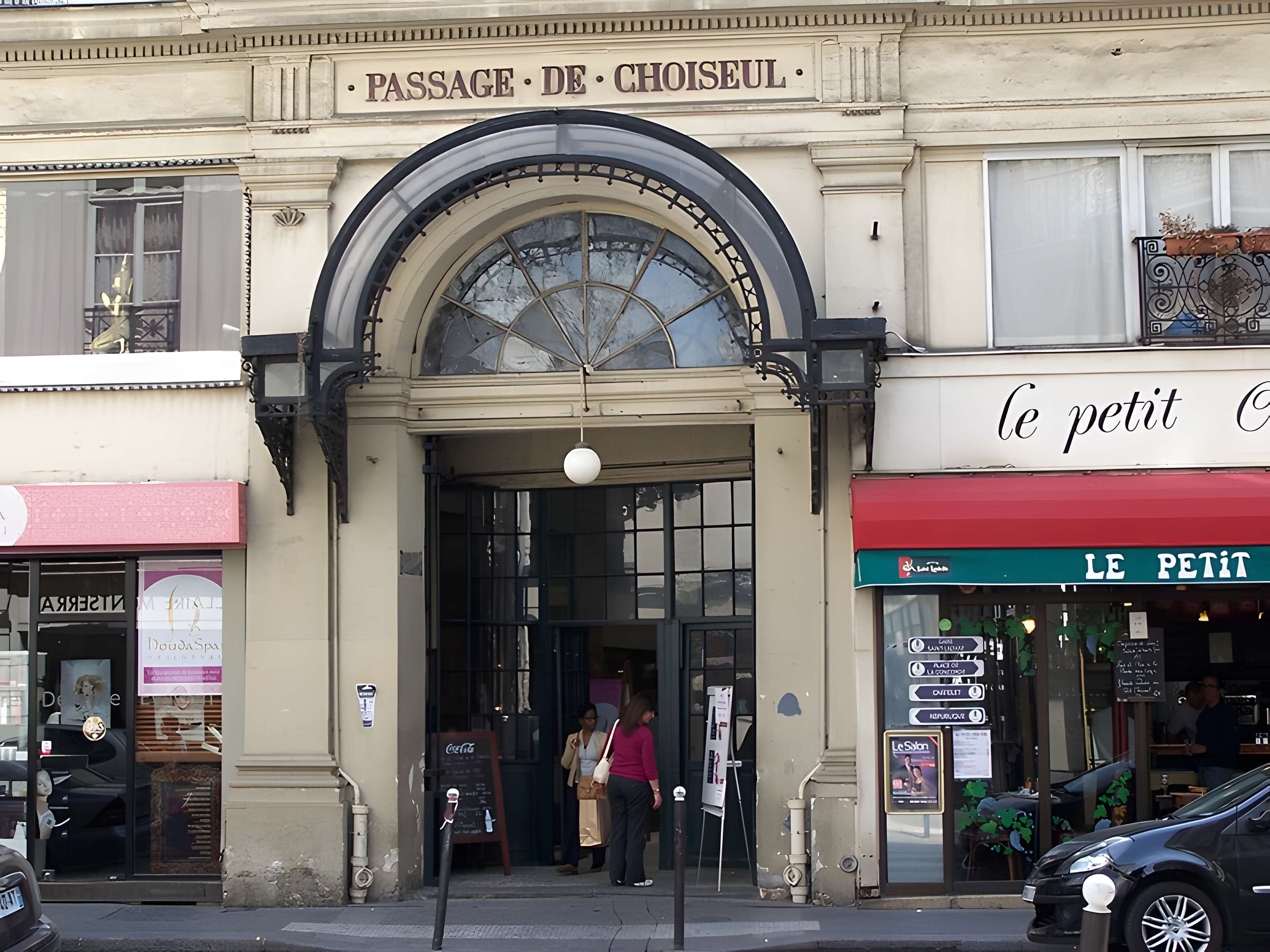 Passage Choiseul et passage Sainte-Anne