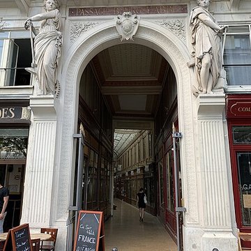 Passage du Bourg-lAbbé - Paris 2ème