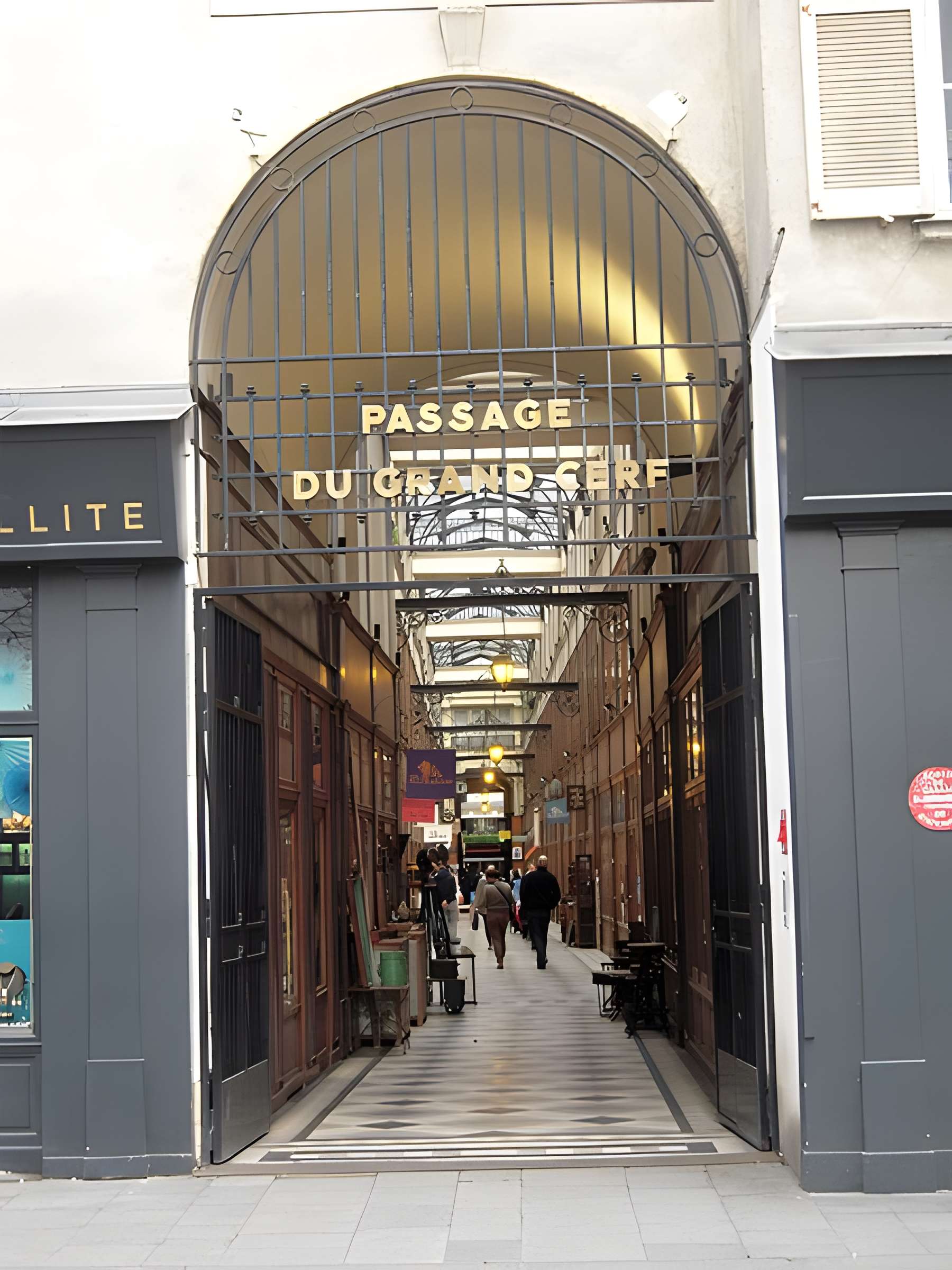 Passage du Grand-Cerf (n° 1 à 59 et n° 2 à 58)