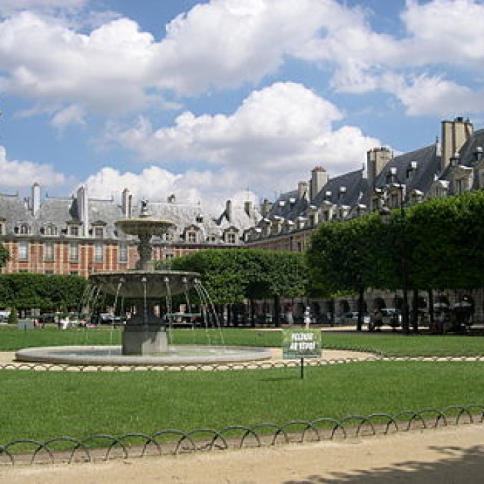 Photo de Place des Vosges à Paris