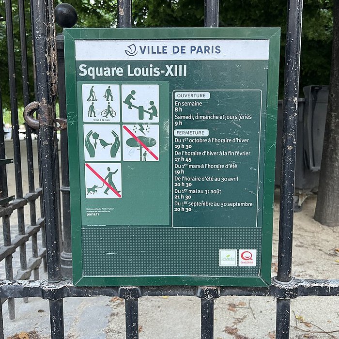 Photo de Place des Vosges à Paris