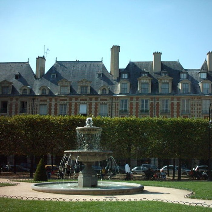 Photo de Place des Vosges à Paris
