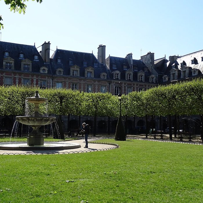 Photo de Place des Vosges à Paris