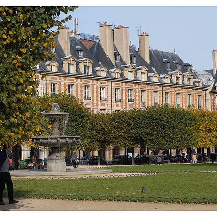 Photo de Place des Vosges à Paris