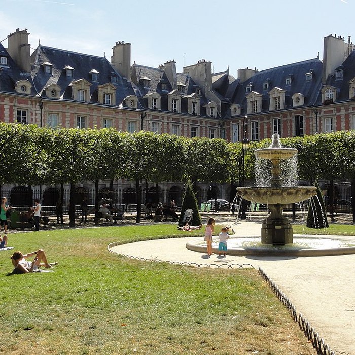 Photo de Place des Vosges à Paris