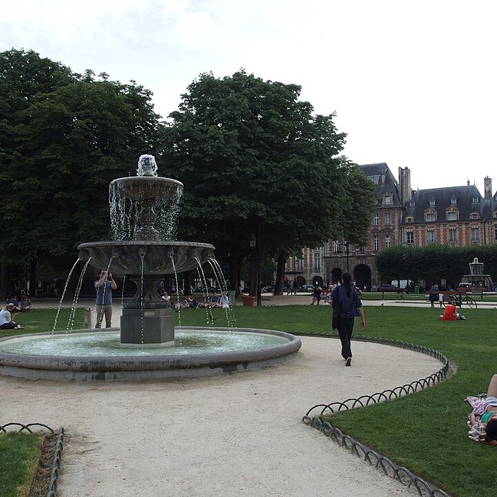 Photo de Place des Vosges à Paris
