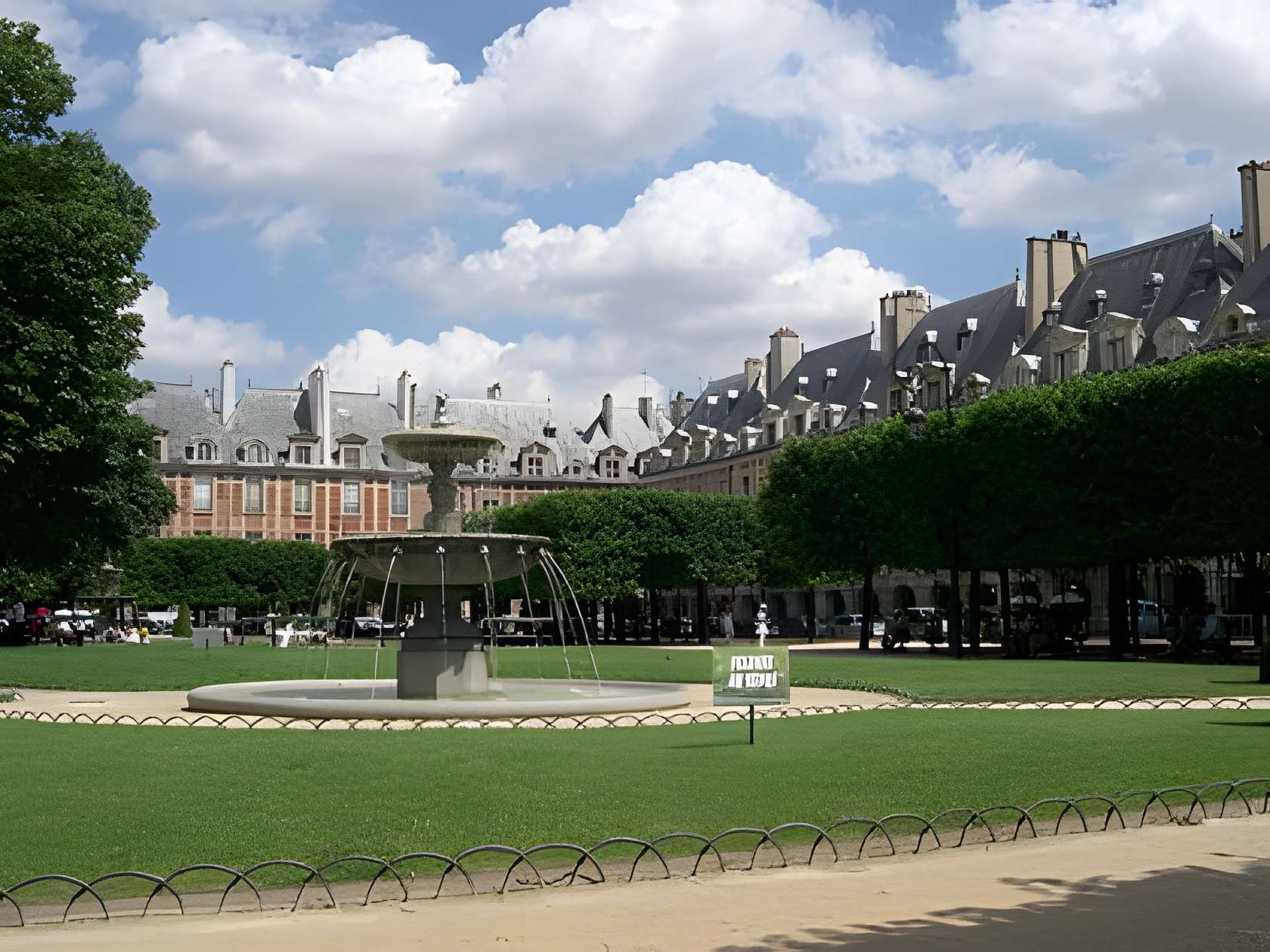 Place des Vosges - Paris 4ème 