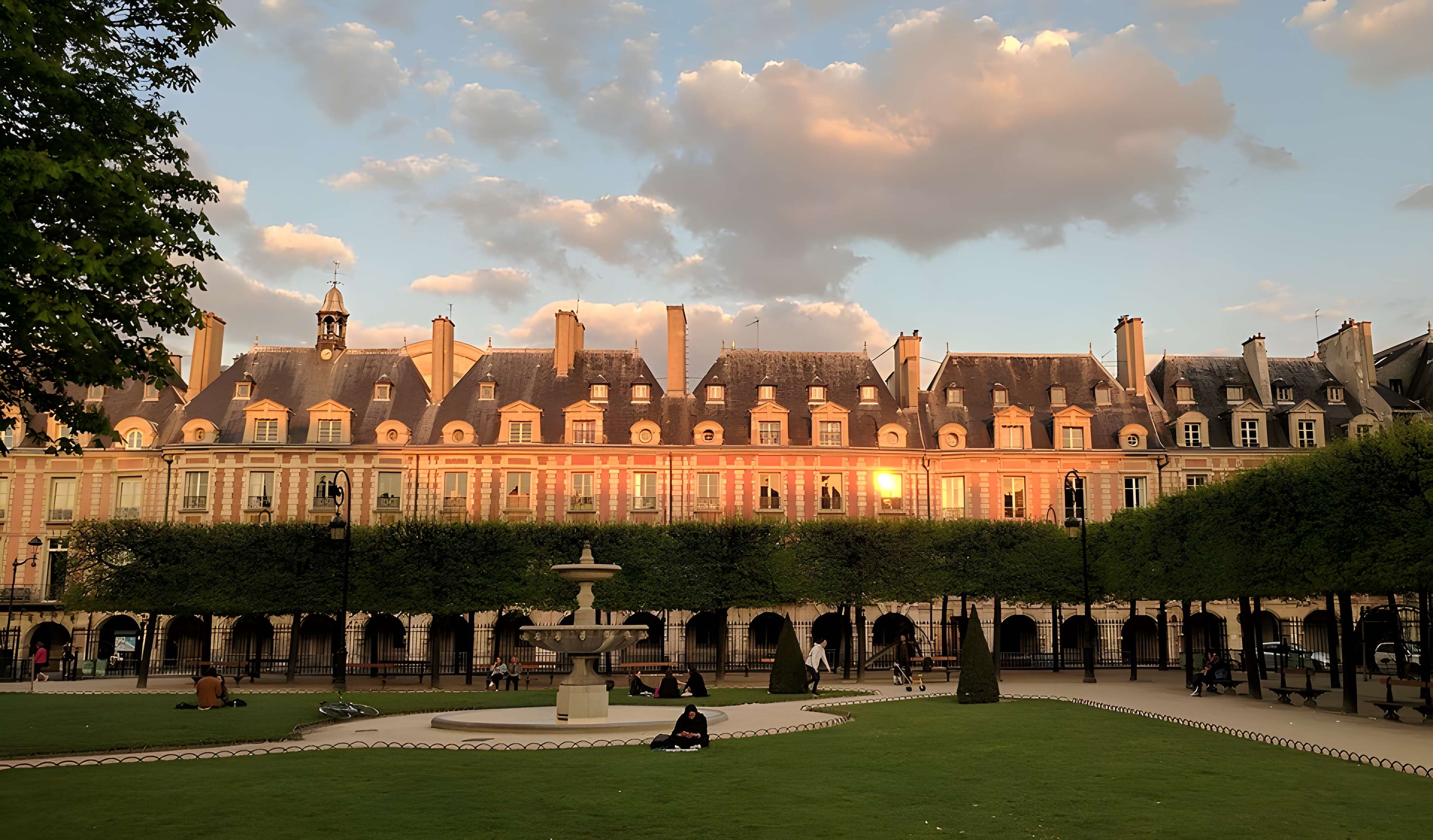 Place des Vosges à Paris