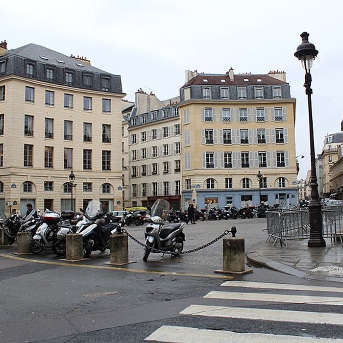 Photo de Place de lOdéon : le sol