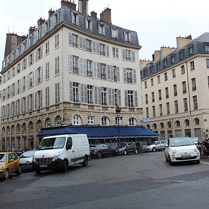 Photo de Place de lOdéon : le sol