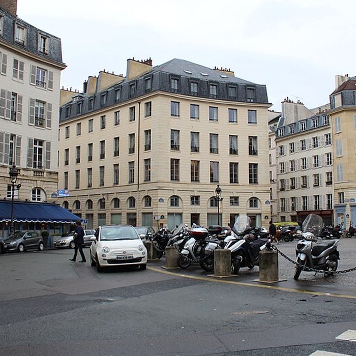 Photo de Place de lOdéon : le sol