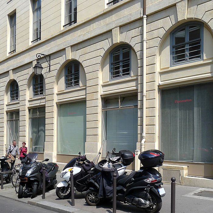 Photo de Place de lOdéon : le sol