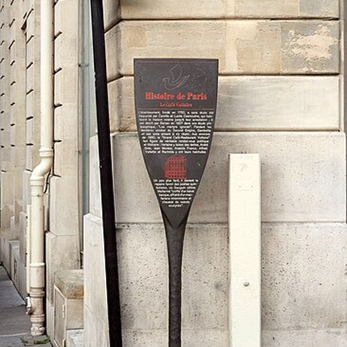 Photo de Place de lOdéon : le sol