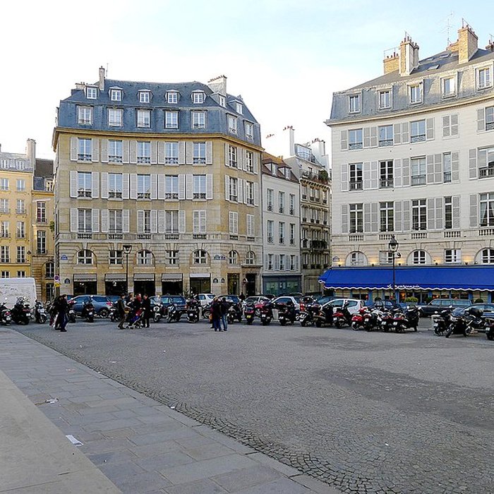 Photo de Place de lOdéon : le sol