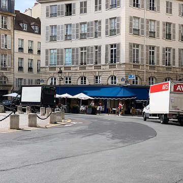 Place de lOdéon : le sol