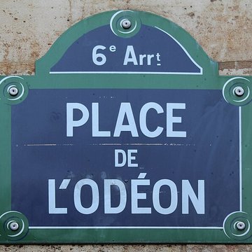 Place de lOdéon : le sol