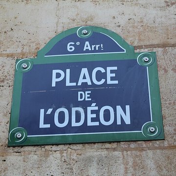 Place de lOdéon : le sol