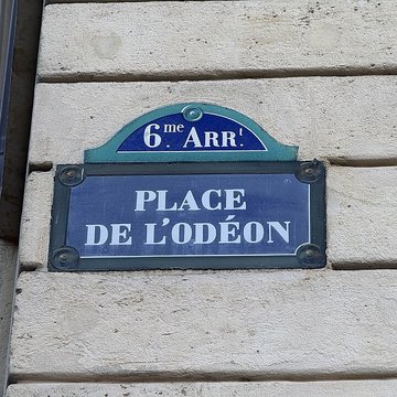 Place de lOdéon : le sol