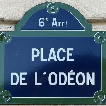 Place de lOdéon : le sol