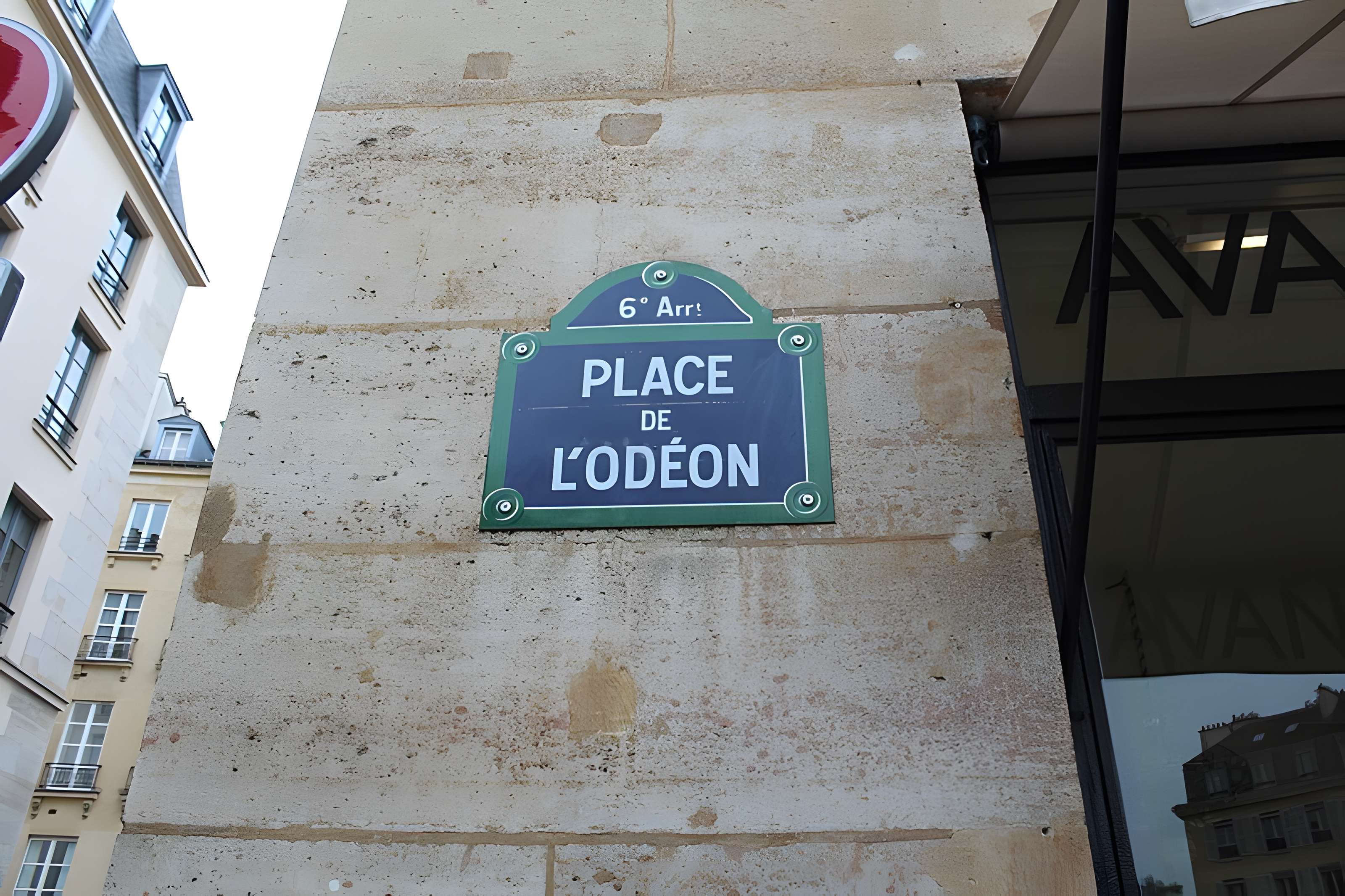 Place de l'Odéon : le sol