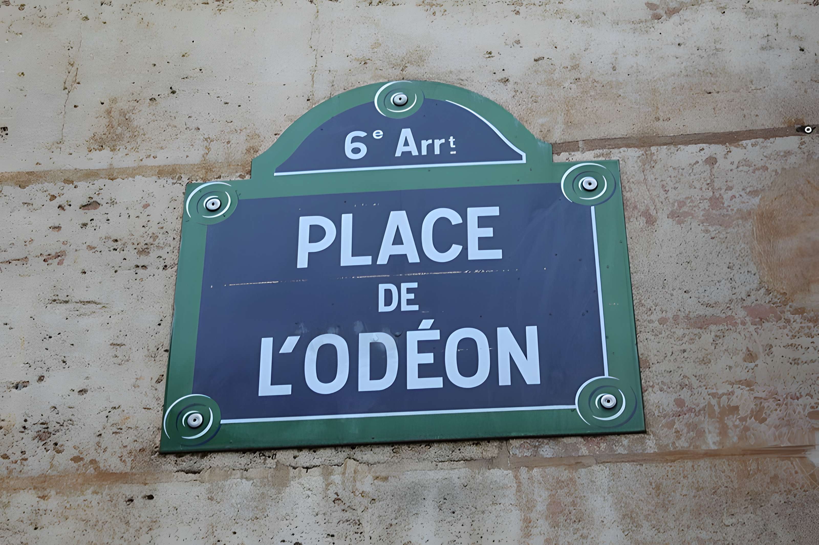 Place de l'Odéon : le sol