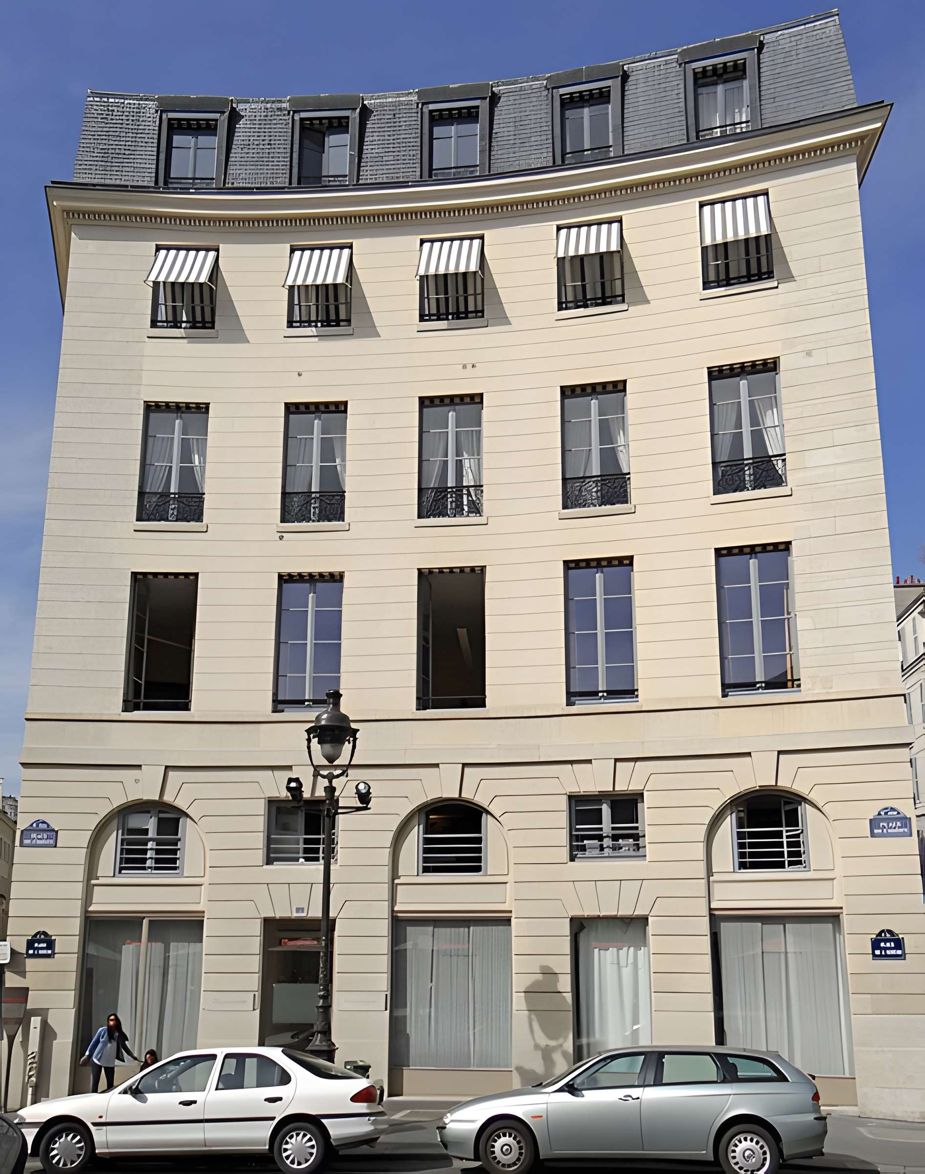 Place de l'Odéon : le sol