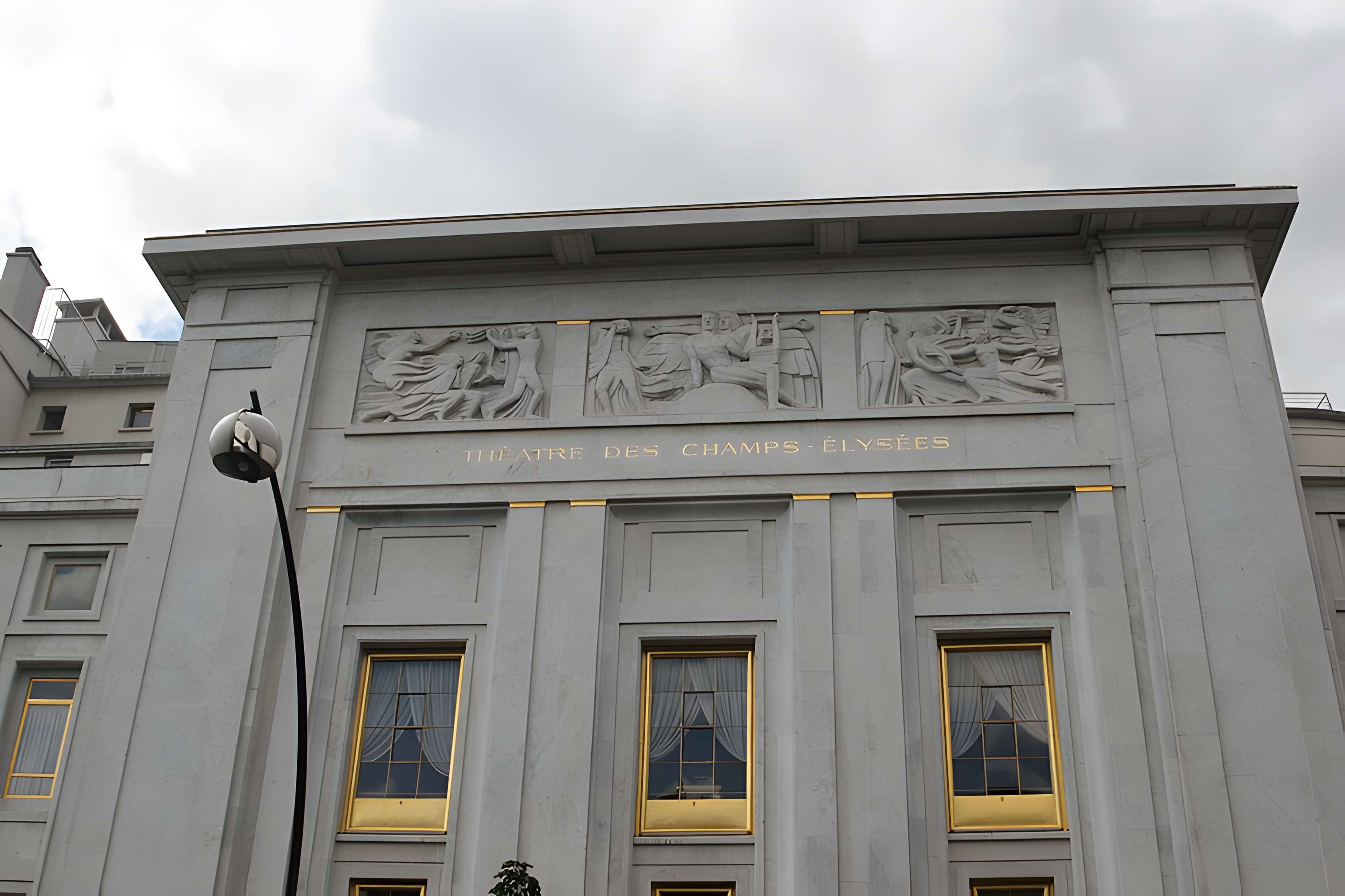Théâtre des Champs-Élysées à Paris