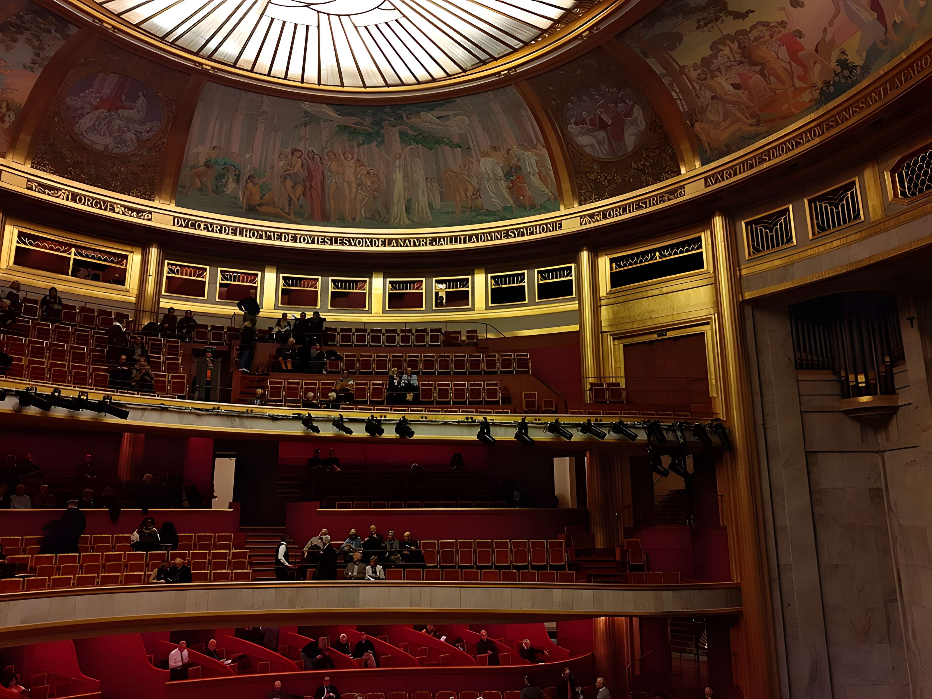 Théâtre des Champs-Élysées à Paris