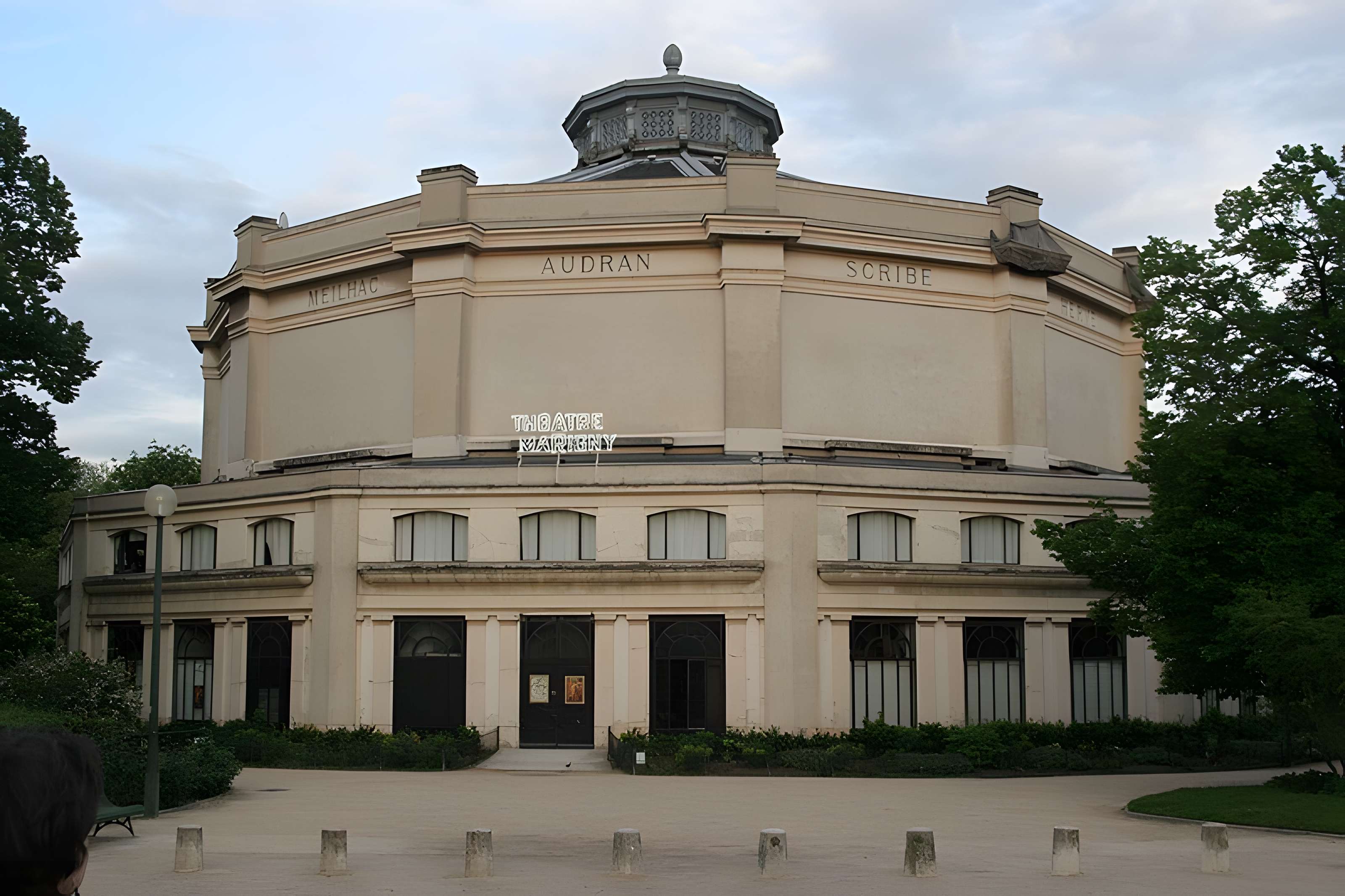 Théâtre Marigny à Paris