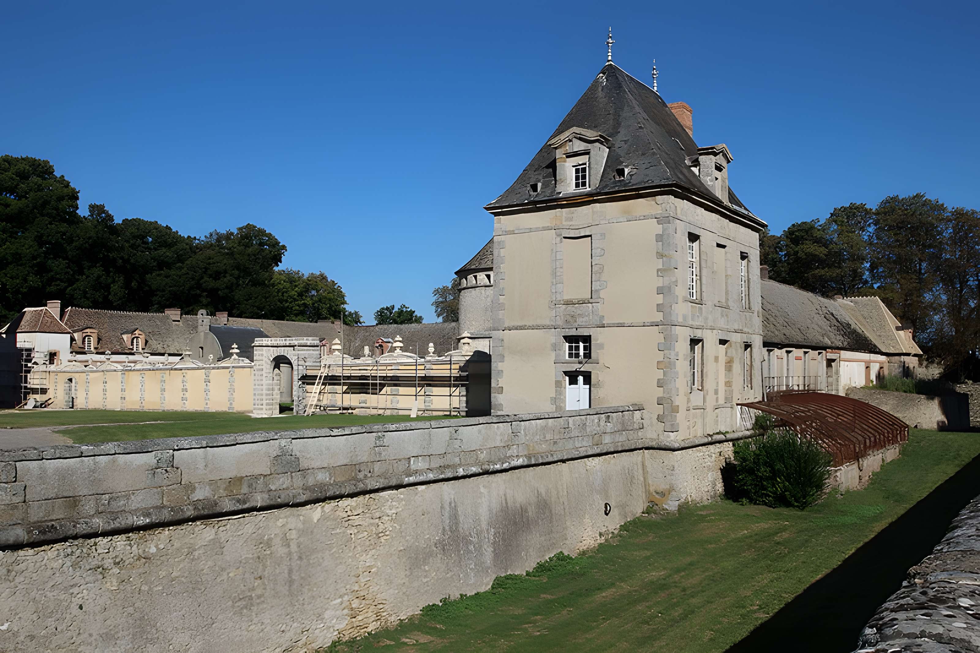 Château de Mesnil-Voisin