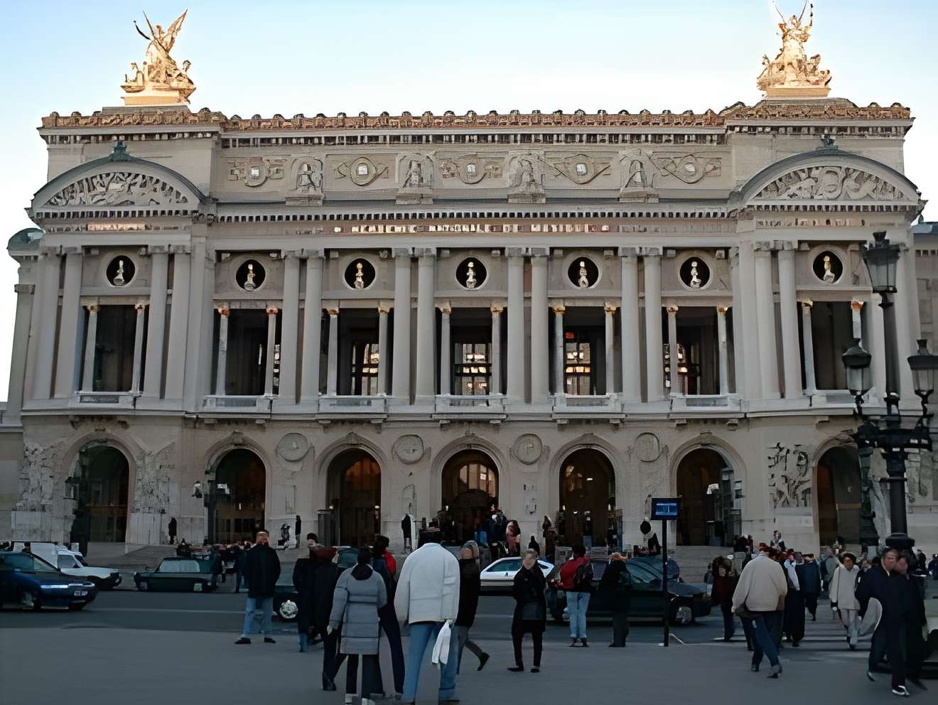 Opéra Garnier - Paris 9ème . Façade principale Sud.