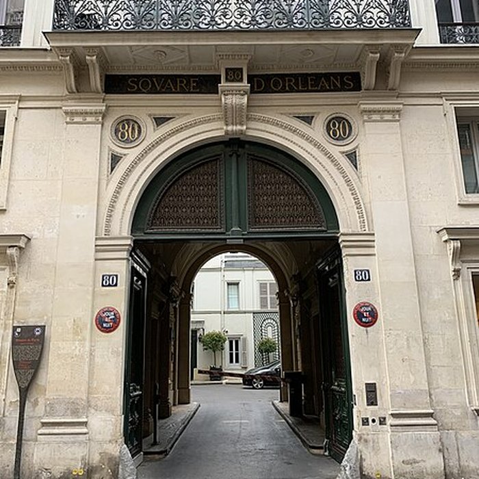 Photo de Square dOrléans ou Cité des Trois-Frères