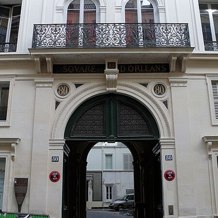 Photo de Square dOrléans ou Cité des Trois-Frères