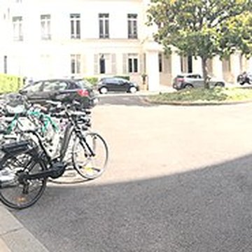 Square dOrléans ou Cité des Trois-Frères