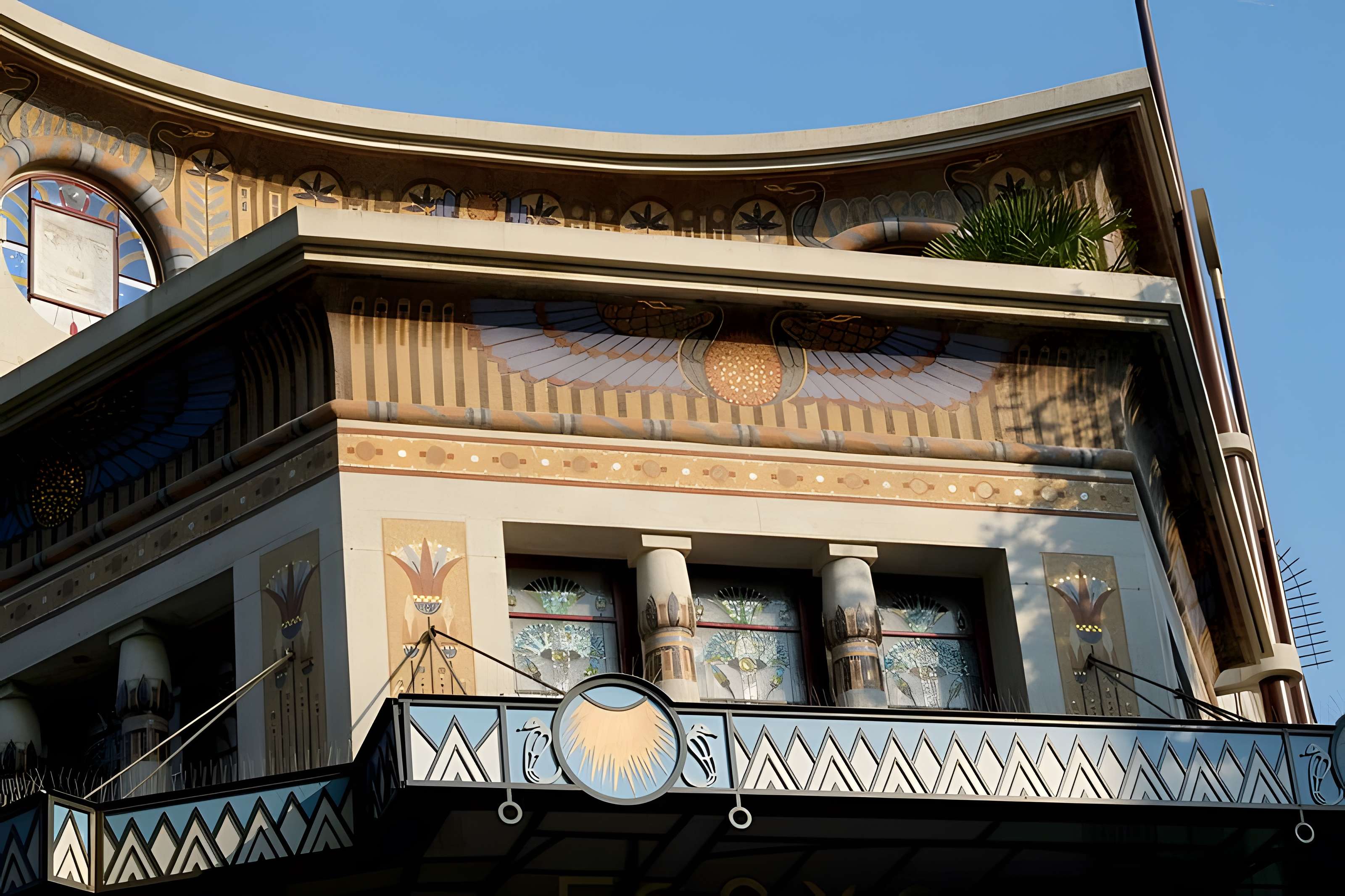 Le Louxor - Paris 10ème