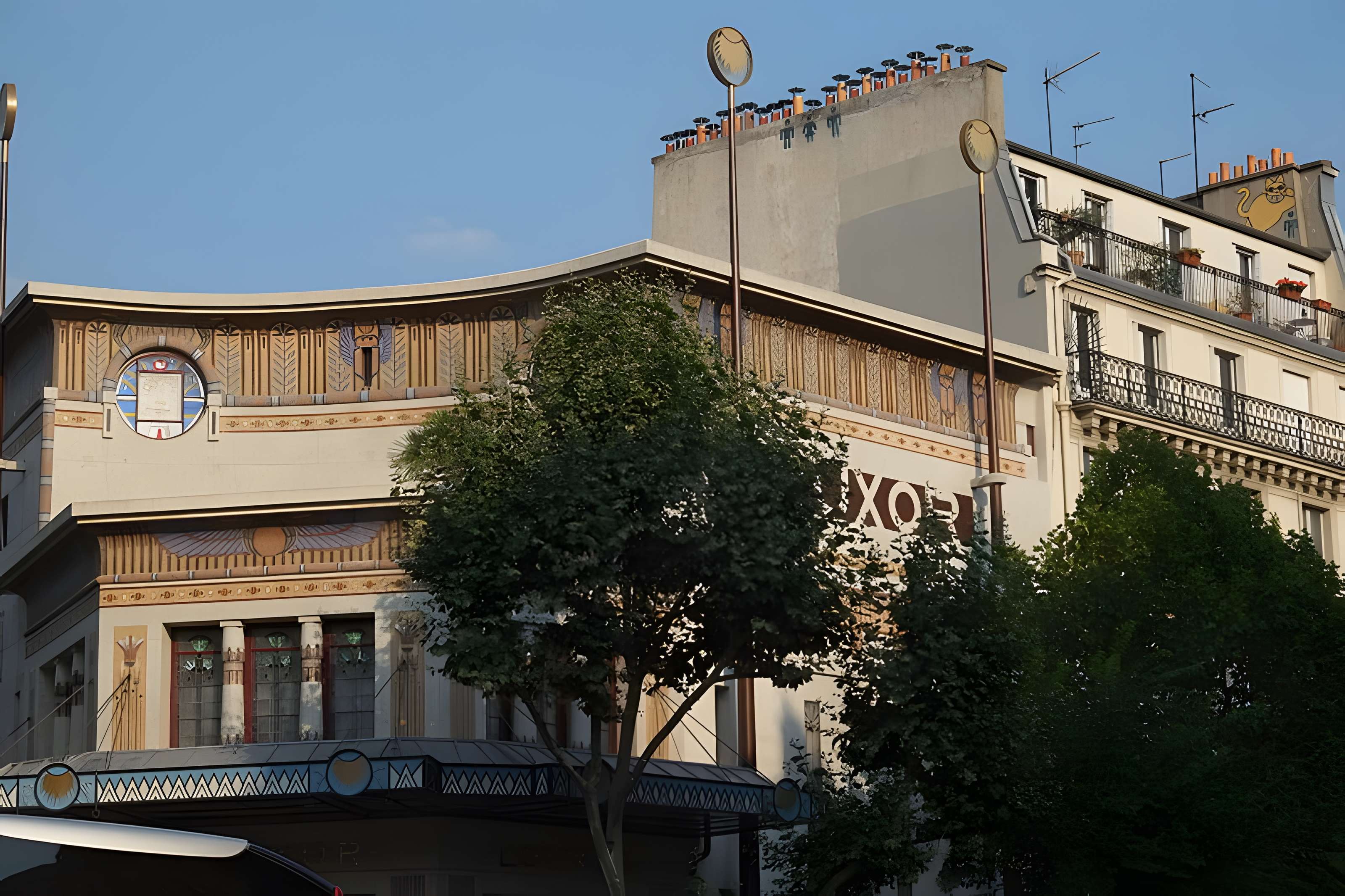 Le Louxor - Paris 10ème