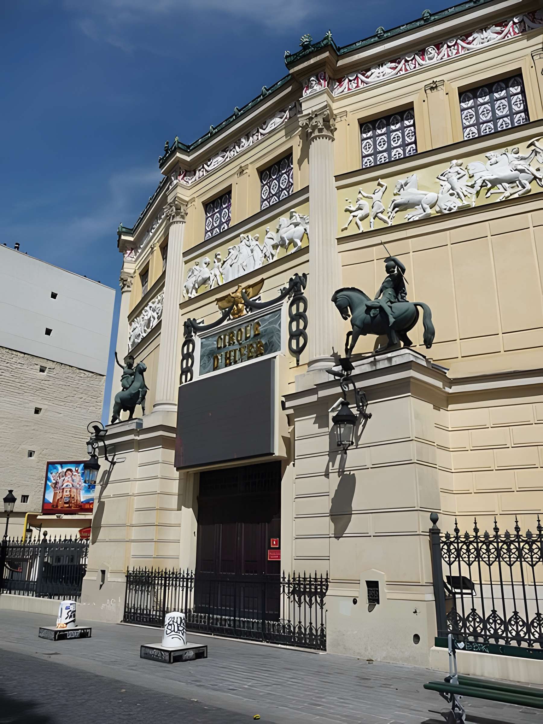 Cirque d'hiver à Paris