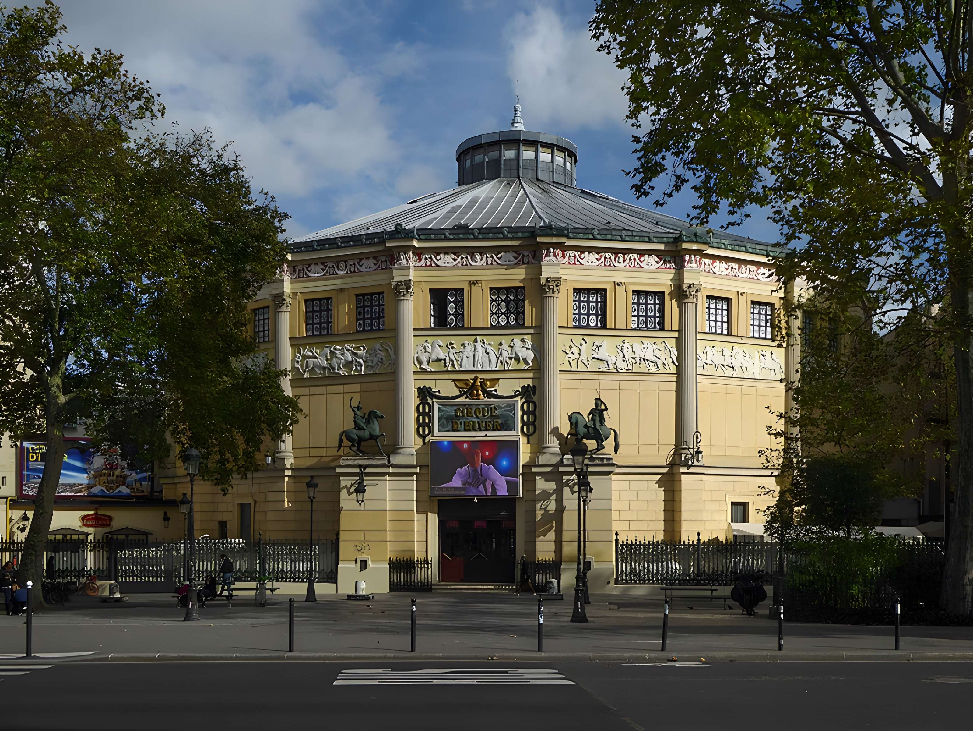 Cirque d'hiver à Paris