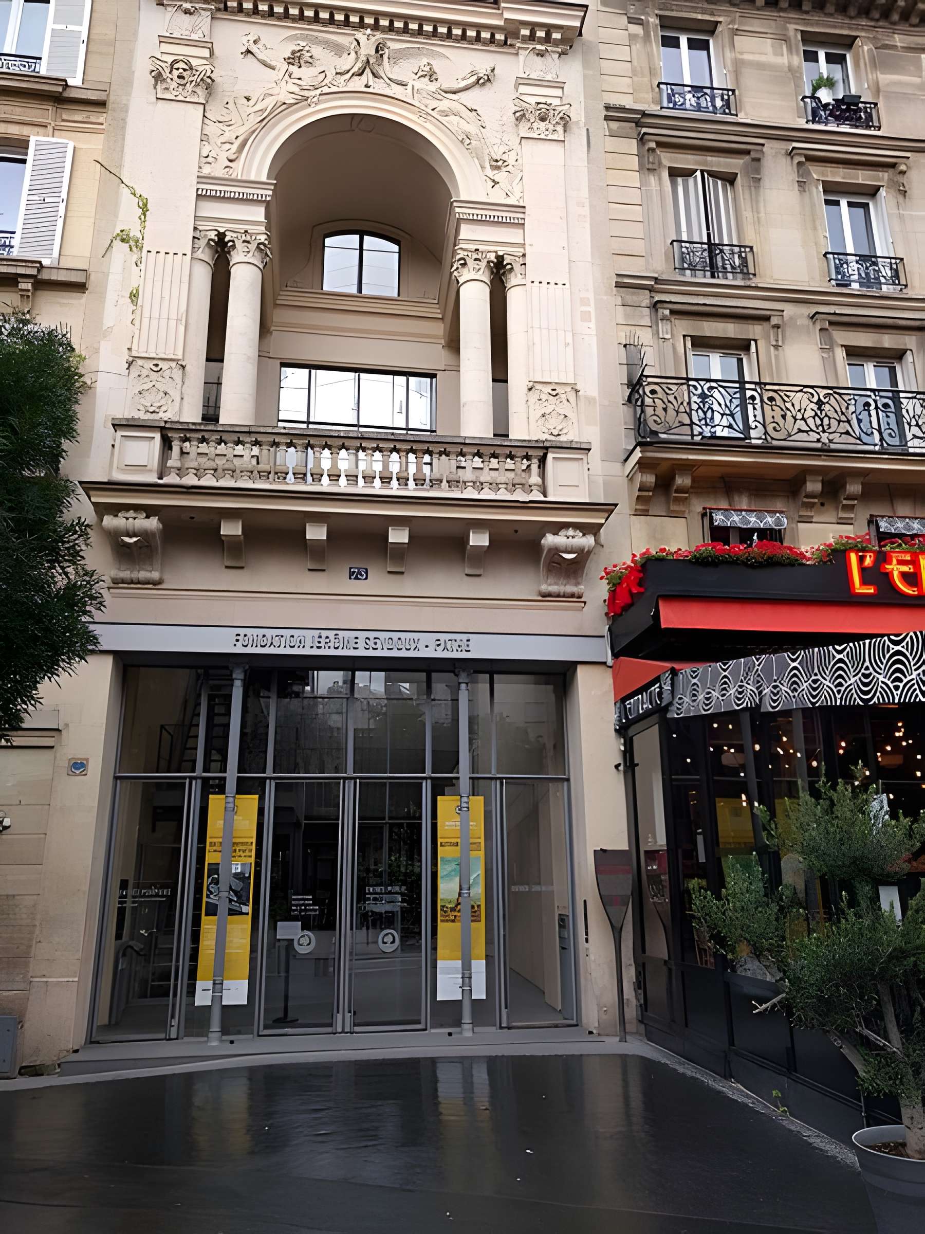 Théâtre des Gobelins  , actuellement cinéma Fauvette