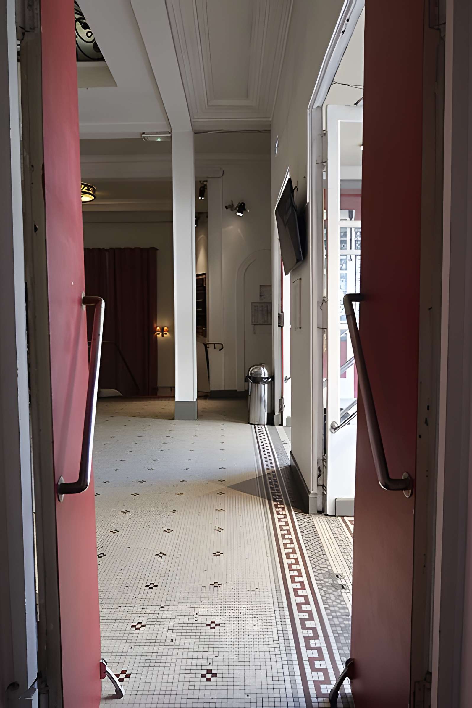 Ancien théâtre, actuellement cinéma Ranelagh