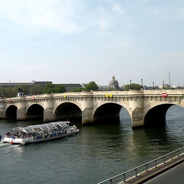 Pont Neuf à Paris