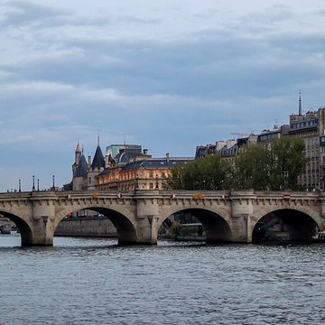 Pont Neuf à Paris