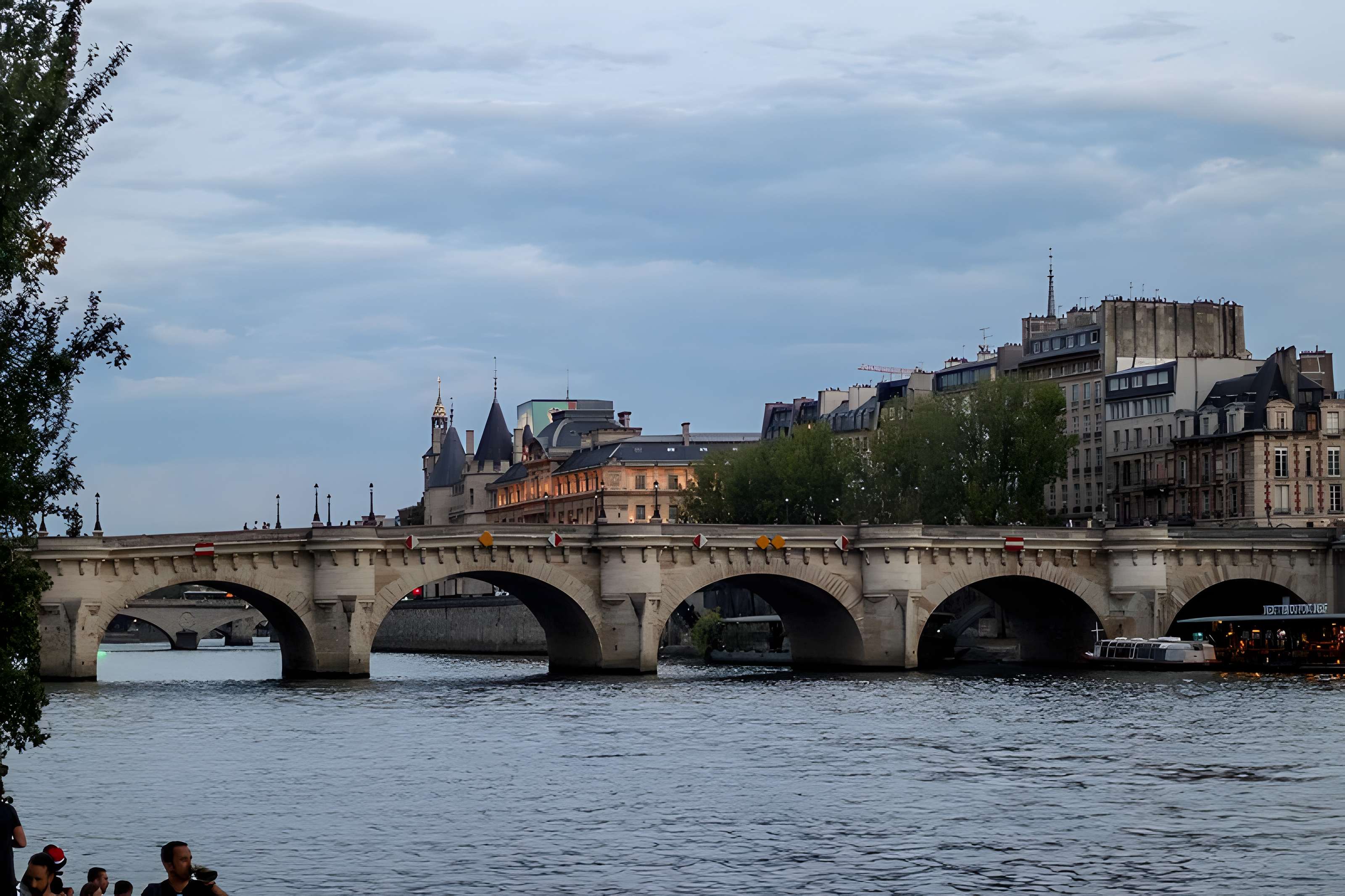 Pont Neuf à Paris